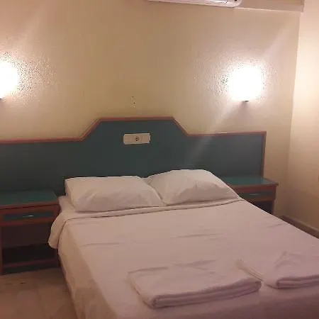 מלון Sardunya 3*